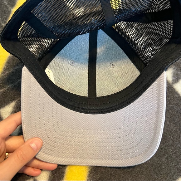 Madrone SnapBack Mesh Hat - Picture 8 of 15